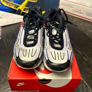 NIKE AIR MAX PLUS III YOUTH 5.5